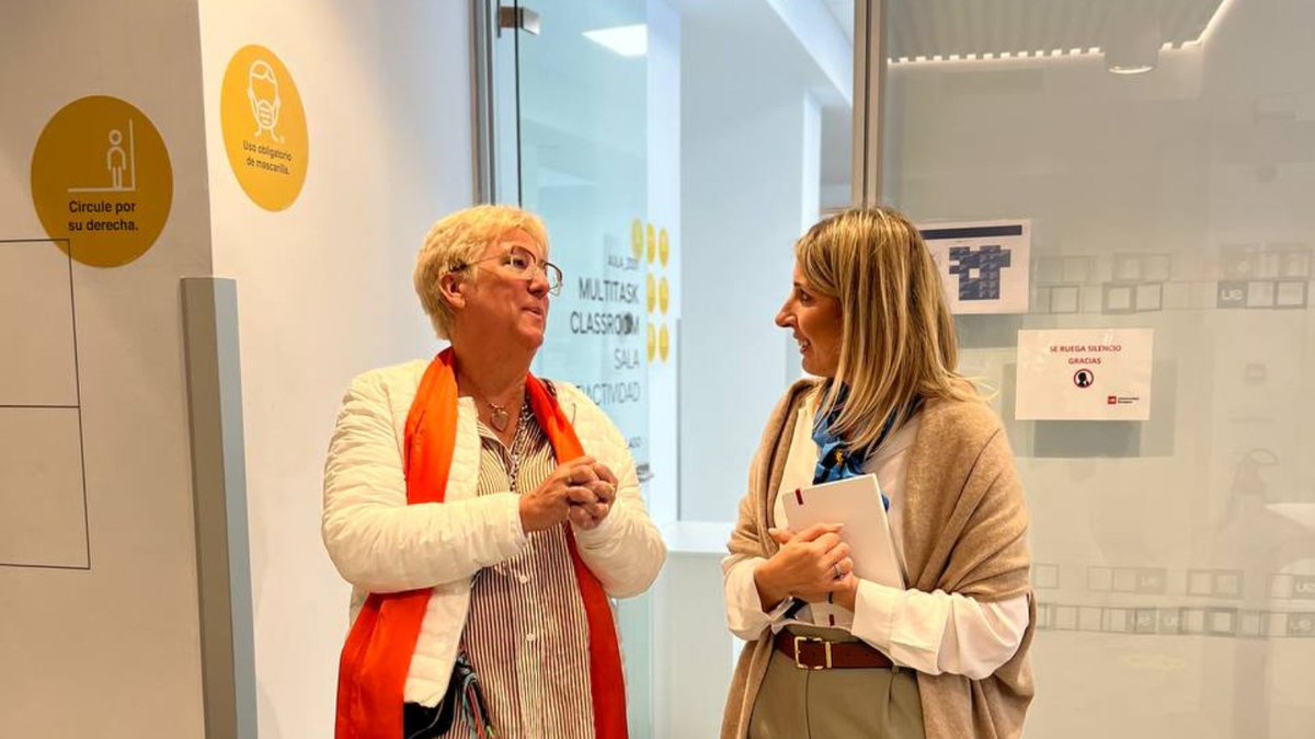 UECanarias's tweet photo. Hoy hemos tenido el placer de recibir a Nathalie Sanchez, fundadora de @francespagne, en nuestras instalaciones de La Orotava. Donde ha podido conocer más nuestra Universidad para informar a estudiantes franceses sobre nuestra oferta académica.

#SoyUECanarias https://t.co/21y0t0rM0n