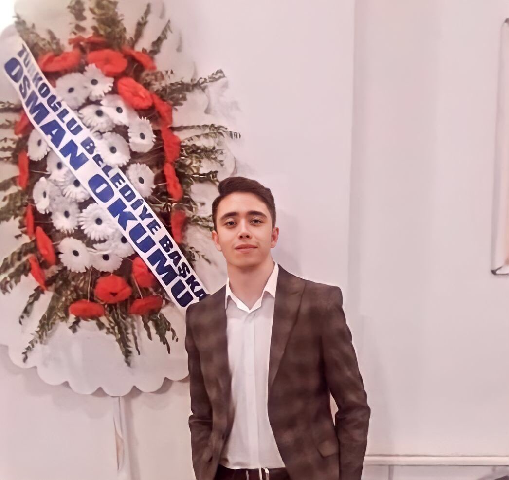 Celal Antepoğlu

Çukurova Üniversitesi Eğitim Fakültesi Sınıf Öğretmenliği Bölümü 3. sınıf öğrencisi Celal Antepoglu, depreme Kahramanmaraş’ta yakalanarak hayatını kaybetti.

Başımız sağ olsun.