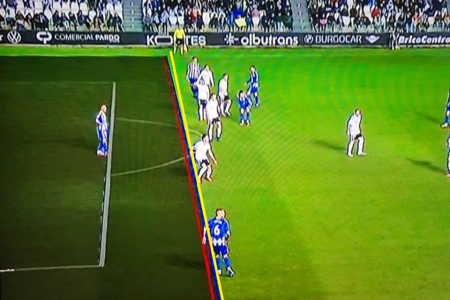 vaesc's tweet photo. Puesto que la gente entendida piensa que somos un poco tontos, me refiero a Fran Martínez @LaLigaenDirecto, @ArchivoVAR, y gente de este tipo, voy a explicar algunas cosas empezando por la siguiente foto: https://t.co/54o3siF5jq