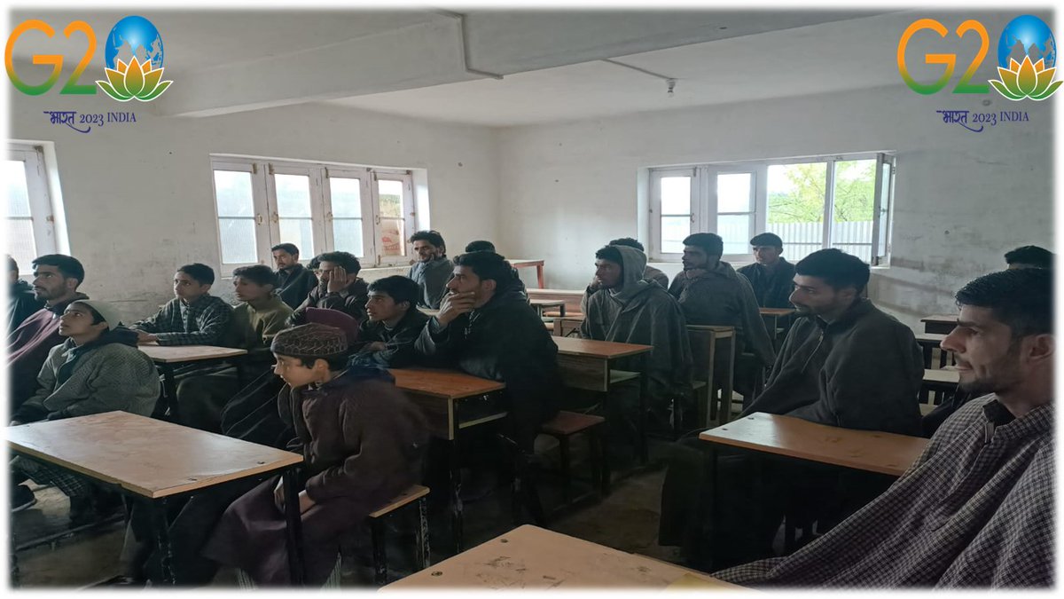 FatimaD75261608's tweet photo. Career counselling for boys and girls was planned, coordinated, and executed by the Chatussa COB in conjunction with the Employment Exchange, Baramulla, on 18th April 2023 at the Secondary School, Chatussa. 
#G20India 
#Chatussa 
#Baramulla 
#NayaKashmir https://t.co/Bgej5ut9YX