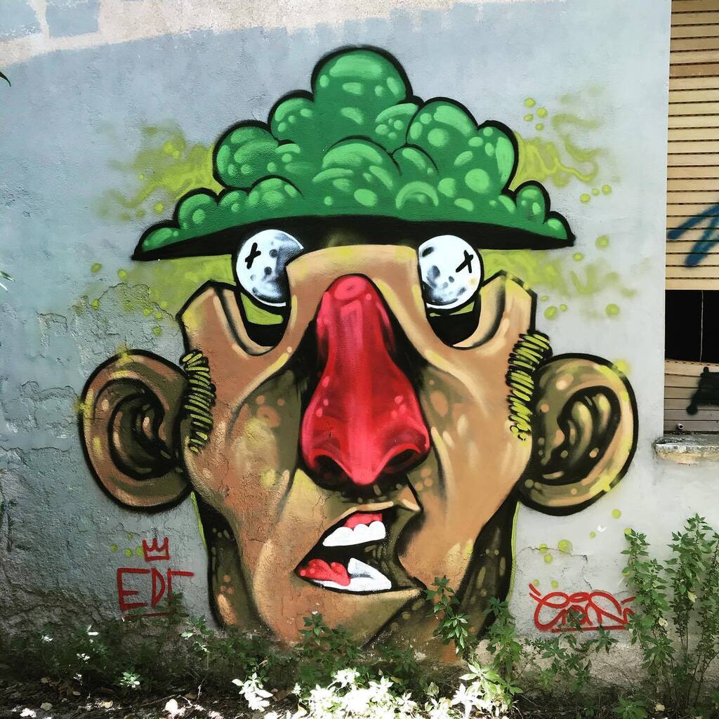 Silverlicchi's tweet photo. #graffiti #streetart #graffitiart #streetartphotography #streetarteverywhere #igersgraffiti #graffitilove #graffitilovers https://t.co/VLDmioaRVG https://t.co/pBgqOLnAvG