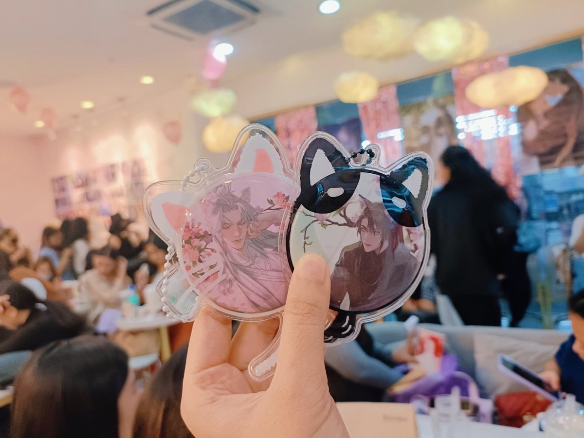 GUOSHl's tweet photo. This is the first on-site CSE that i attended and i'm so glad to be a part of it + i had so much fun ๐ @danmeihq thank you so much for organizing this RanWan cse and congrats !!
#RWTwoLifetimes https://t.co/OpHO6PFYO0