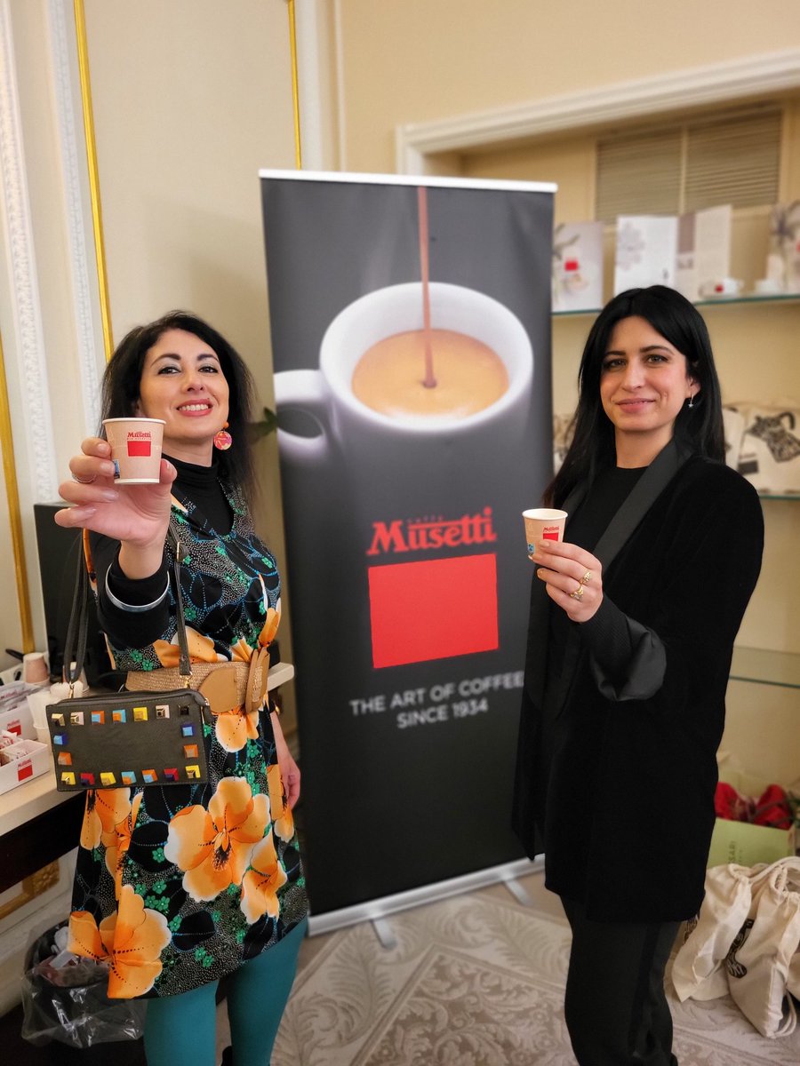 MediaHotelRadio's tweet photo. #recording #talkingsuite il primo #talkshow sul mondo #travel #Hospitality direttamente sulla nostra pagina fb !Grazie a chi ci permette di trasmettere Perdormire Hotel Caffè #Musetti #hoxell #biplan Biplan Italy Best Golf Italian Hotel Group #hgitech #besttime #veraysgin https://t.co/1y8X9Ngdcb