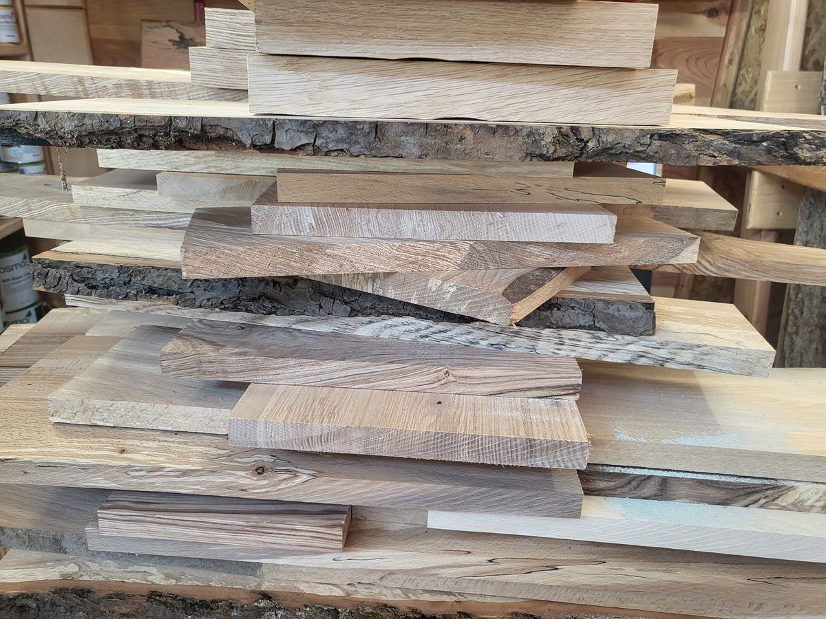 WoodScottish's tweet photo. Hardwood offcuts available online &amp; onsite!
Perfect for arts and crafts, frames, small d.i.y projects, boxes, coasters, chopping/serving boards, wood burning/pyrography &amp; ideal practice pieces! Plus more!n Visit us or https://t.co/QFE0dZCYT3 

#scottishwood #hardwoods #offcuts https://t.co/VtGB9JSfv3