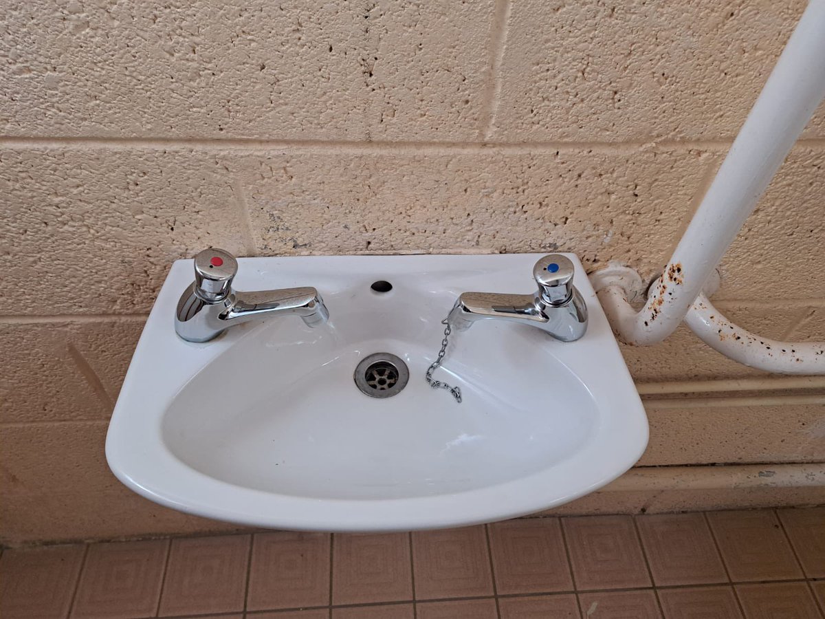 CrosshavenRugby's tweet photo. In recent months we have completed some repair and upgrade work to the showers, toilets, gutters and steel girders on our dressing room block.

Special thanks to @Corkcoco in their assistance with this project. #CorkCoCoCommunityFund https://t.co/unbAGYLY7d