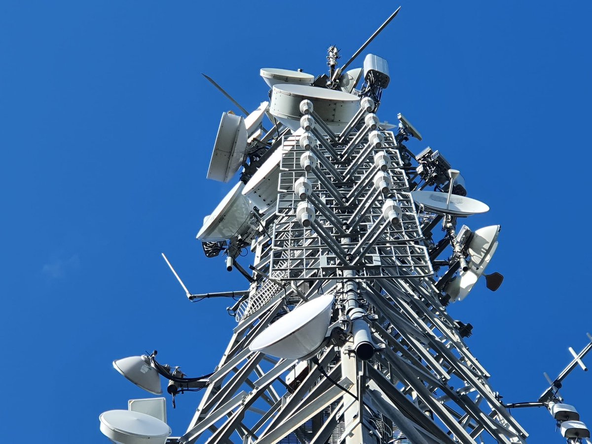 Estamos instalando en diversos puntos del país para poder desplegar nuestra red DAB+ a la mayor brevedad antes del verano. Les mantendremos informados de las activaciones por ciudades. Email: clientes@holadab.es  Tel. 910375262