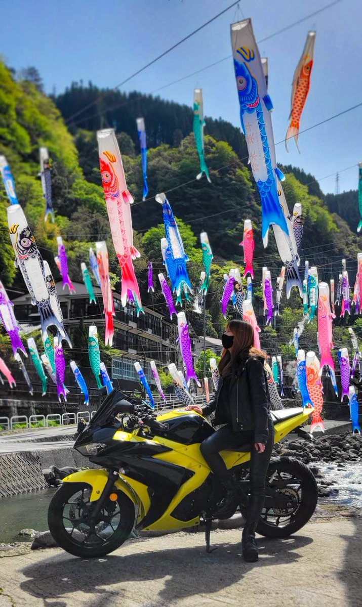 RRR_BAIKU's tweet photo. 鯉のぼり
大量の水
神秘的な所
1200円の海鮮丼
1番の目的の海に続く線路には行けず笑 https://t.co/8nxIjA9PRf