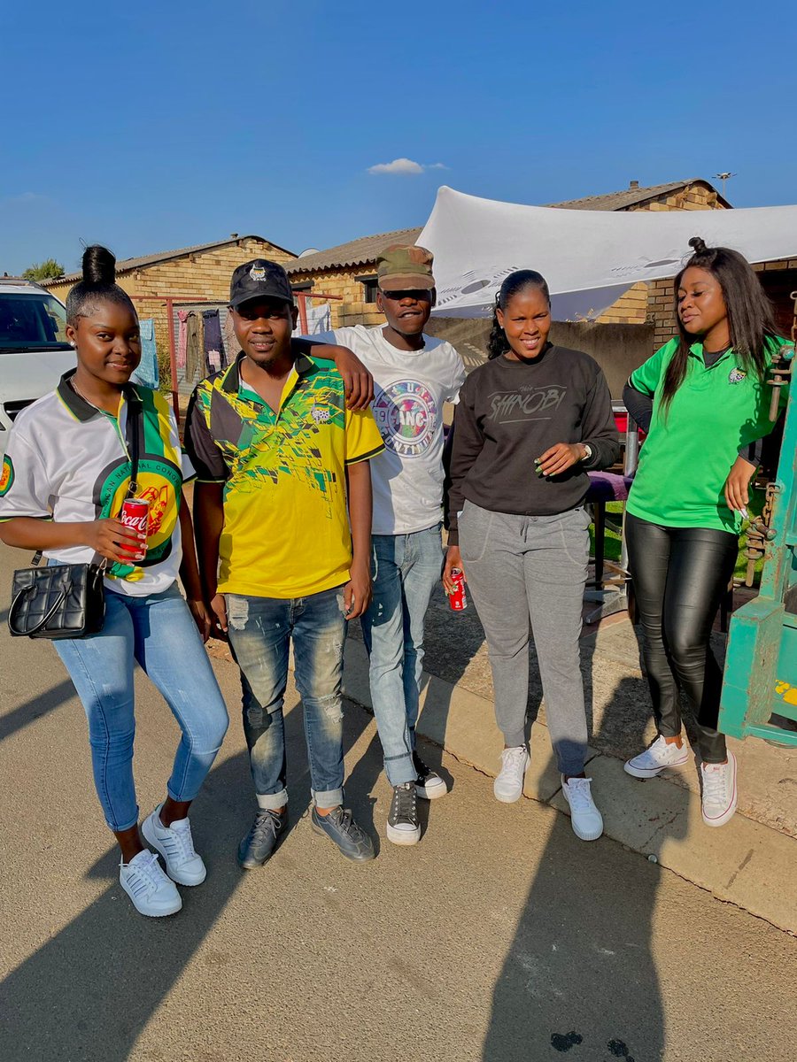 AncylWard11's tweet photo. @MYANC @CyrilRamaphosa @PresidencyZA tshi https://t.co/GzsQCrwBrw