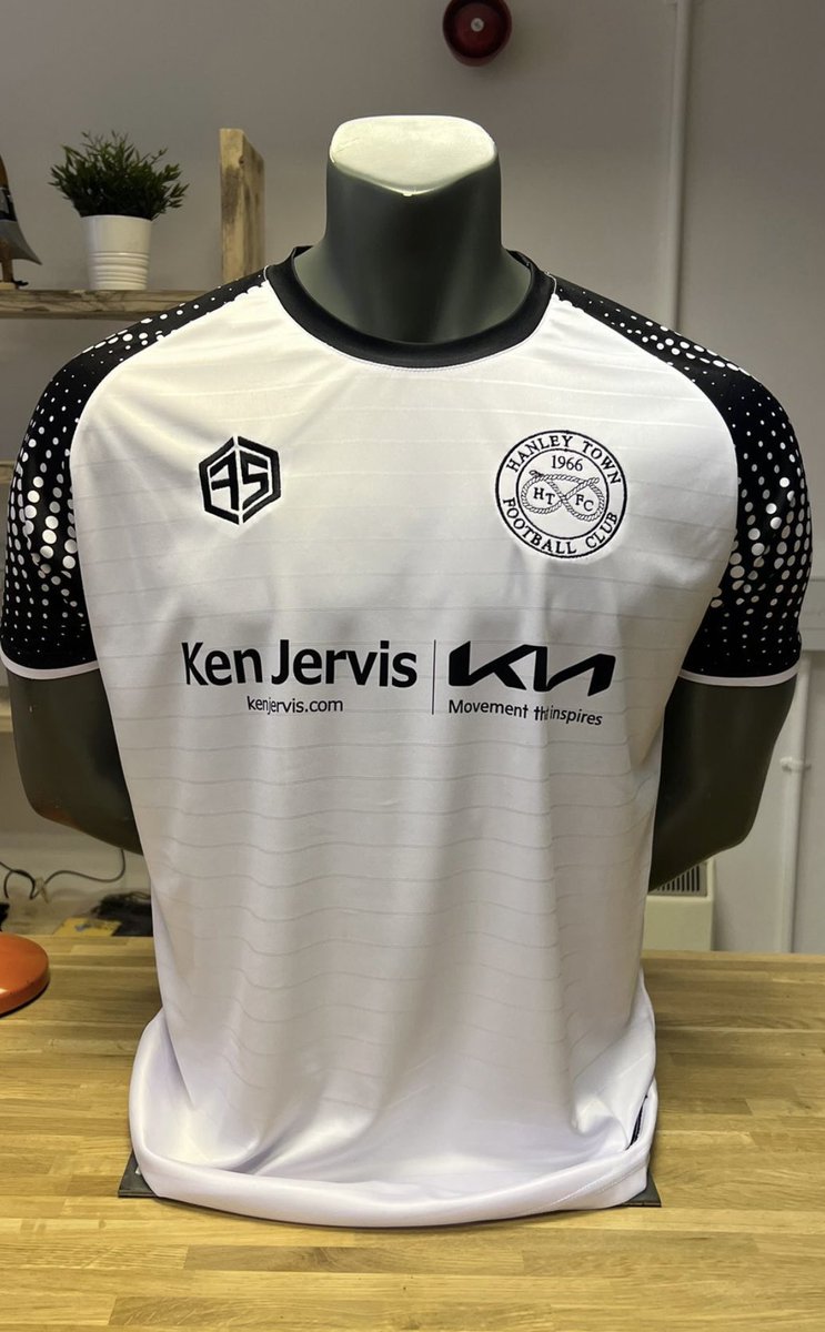 Hanley Town FC tweet media