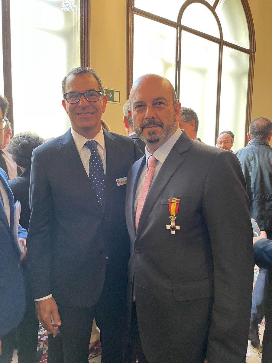 AAjalvir's tweet photo. ***ENTREGA DEL XI PREMIO DE LA AVT***
ENTREGA DEL XI PREMIO DE LA AVT
Nuestro alcalde D. Victor M Malo ha asistido en la mañana de hoy a la entrega del XI Premio de la AVT enmarcado en el acto institucional “Por un final del terrorismo sin i(...)
+info: https://t.co/HsTlnoexA7 https://t.co/rJXSZcvTi1