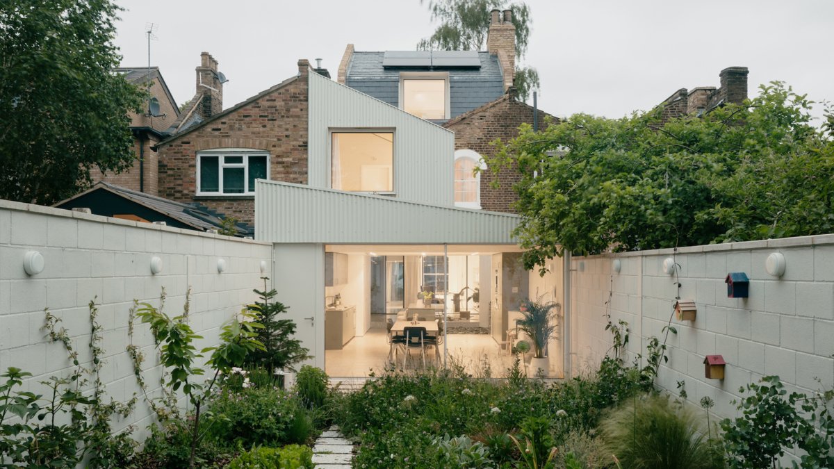 Arch_Today's tweet photo. 15 London-based home renovation projects have been shortlisted for @nlalondon’s annual Don’t Move, Improve! competition! See innovative projects by @nimtim_arch, @OfficeSandM, @_unknownworks, and @CookeFawcett, among others in the shortlist for this year
https://t.co/FvlwlTgJGx https://t.co/i6cZZECfCN