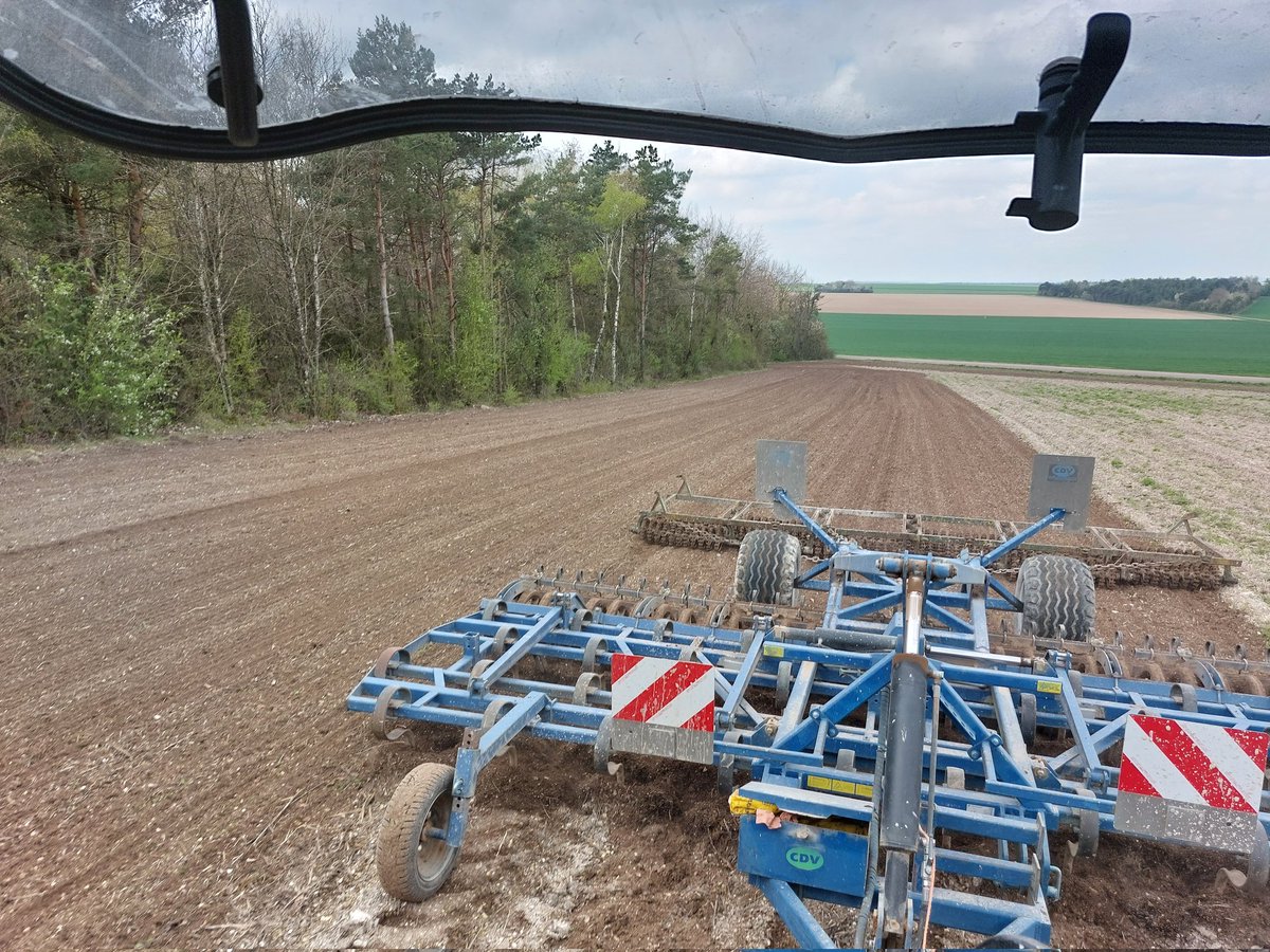 ChoiselatF's tweet photo. C est parti, hemp , #fibre #écologie #naturel #aube #kockerling https://t.co/R9WU7KHCP2