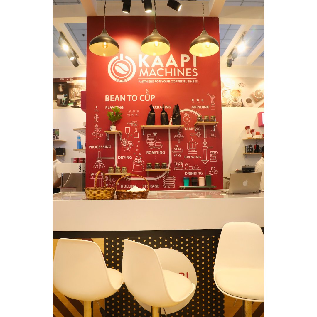 KREO_Design's tweet photo. Kreo collaborates with Kaapi Machines once again at the AAHAR exhibition 2023!
For the 2023 #aaharexhibition, #kaapimachines had a 3 side open stall and wanted to highlight the Modbar to attract people!
#stallldesign #spatialdesign #exhibitiondesign #aahar2023 #coffeemachines https://t.co/wQJvxpyZOn