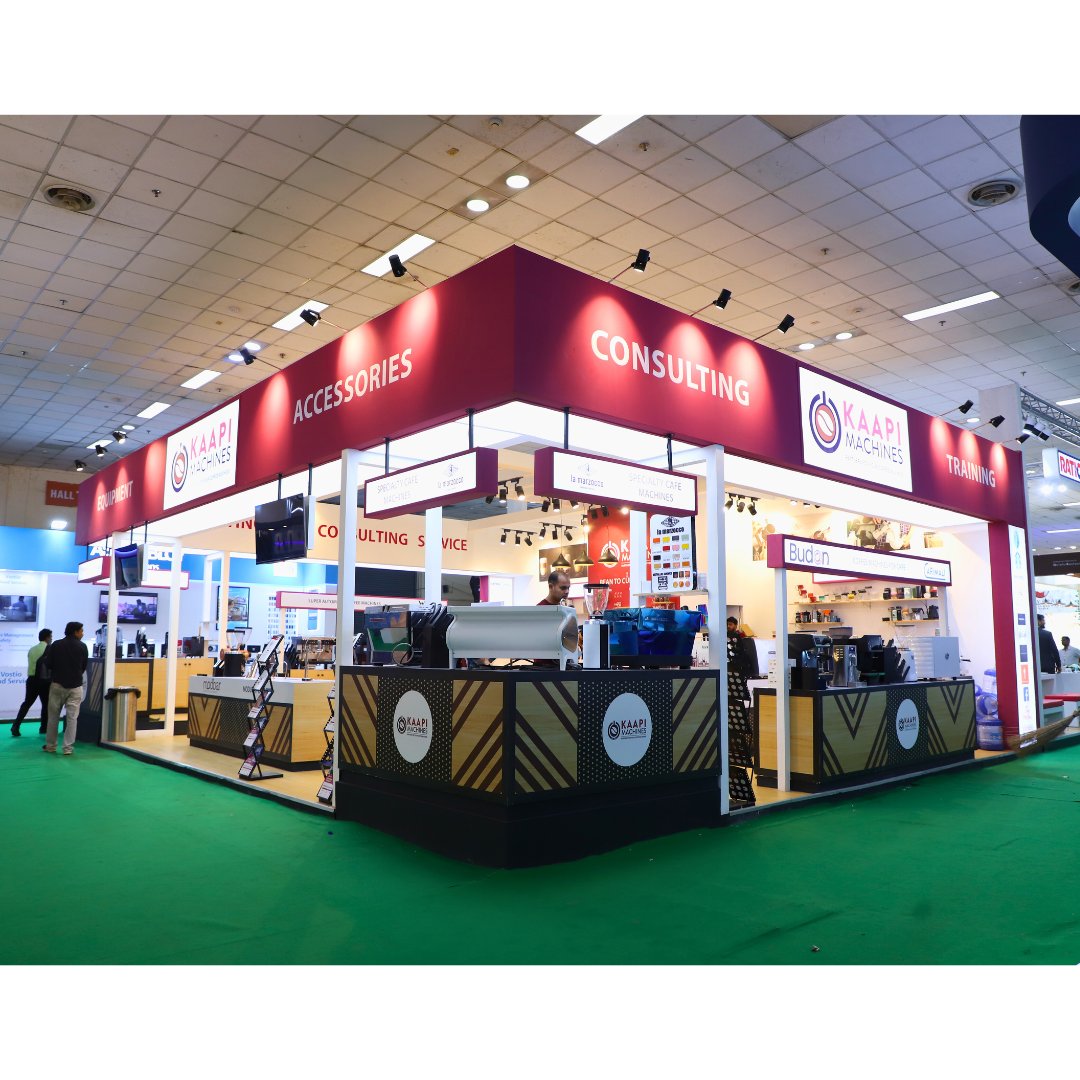 KREO_Design's tweet photo. Kreo collaborates with Kaapi Machines once again at the AAHAR exhibition 2023!
For the 2023 #aaharexhibition, #kaapimachines had a 3 side open stall and wanted to highlight the Modbar to attract people!
#stallldesign #spatialdesign #exhibitiondesign #aahar2023 #coffeemachines https://t.co/wQJvxpyZOn