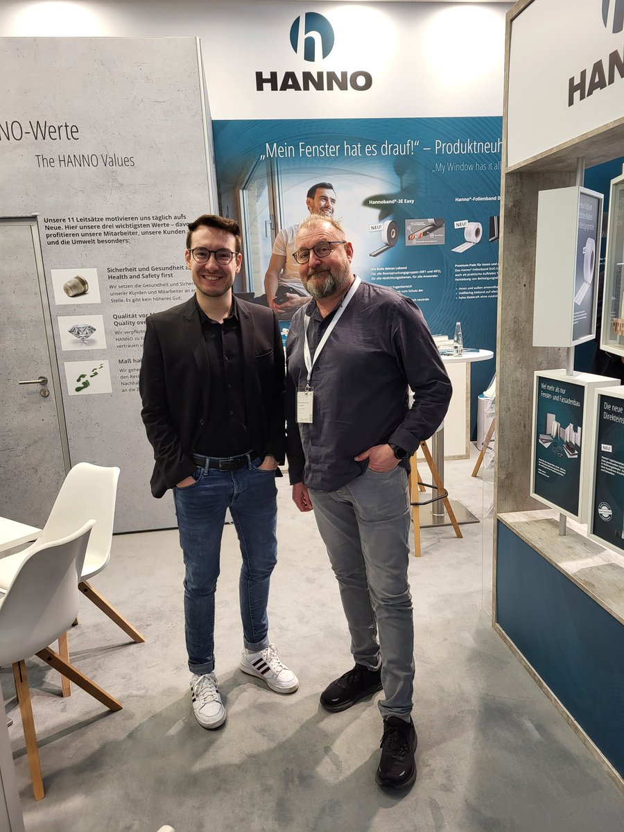 prneu1's tweet photo. Tag 2 der #Bau23 in München. Heute sind Karl-Heinz Limpert und Maurice Kraft am Stand unseres Partners #Hanno (Halle B6, Stand 326) aktiv und führen persönliche Gespräche mit den Fachredaktionen. 

#Bau23 #Messe #München #Loro #Lorowerk #Hanno #Hannowerk #Teckentrup #agencylife https://t.co/xof6u4SLAT