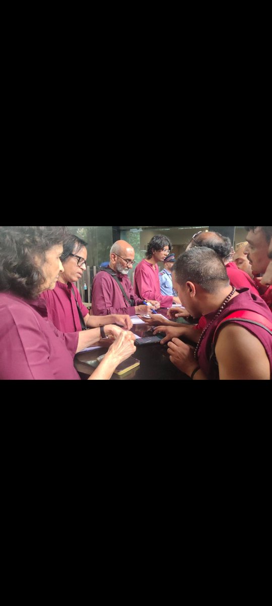 NeelamChhatbar's tweet photo. @Indrajeet_shrma @CPPuneCity @DGPMaharashtra @CMOMaharashtra @Dev_Fadnavis @PMOIndia @HMOIndia ✅💔
#saveoshoashram #pune
#SaveOshoLegacy #pune https://t.co/sBnN9LTu36