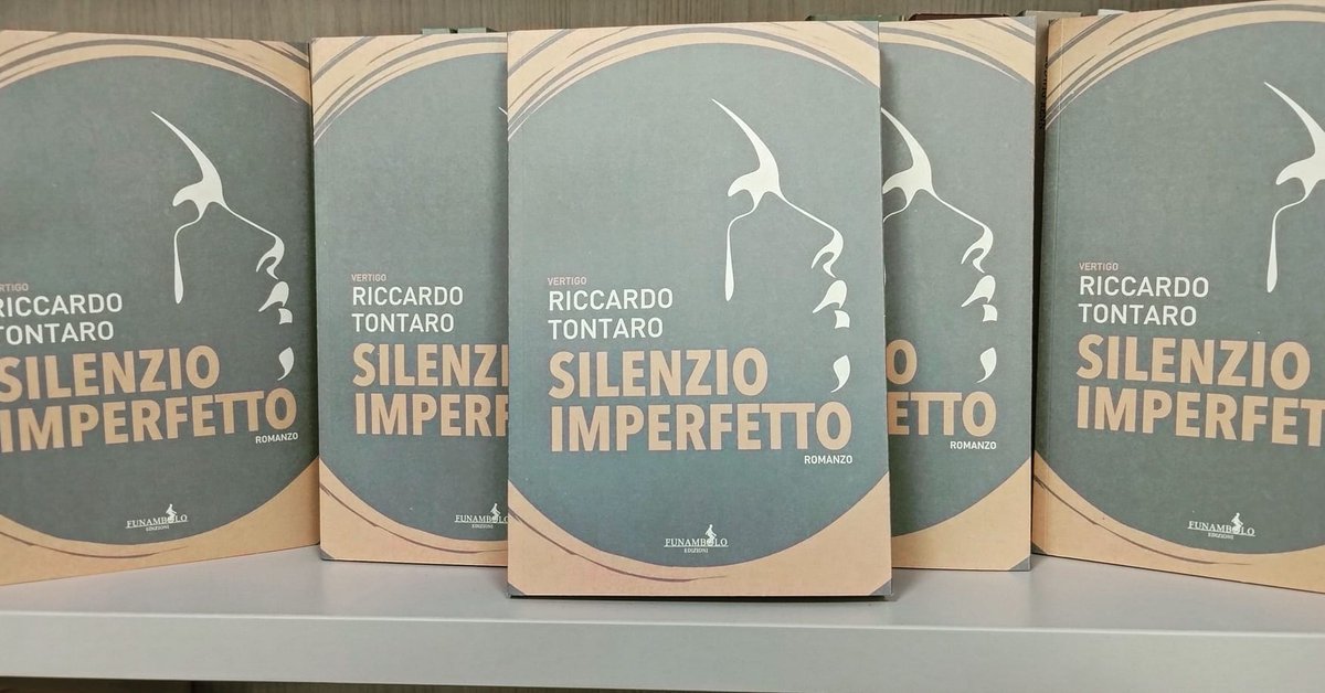 Ed eccola, la nona meraviglia della collana Vertigo.
Esce oggi "Silenzio imperfetto", che di imperfetto -per noi- ha solo il titolo.
Nina e la sua triste storia rivivono nelle pagine di Riccardo Tontaro, al suo esordio nel romanzo.
Qui il link 
funamboloedizioni.net/prodotto/silen…