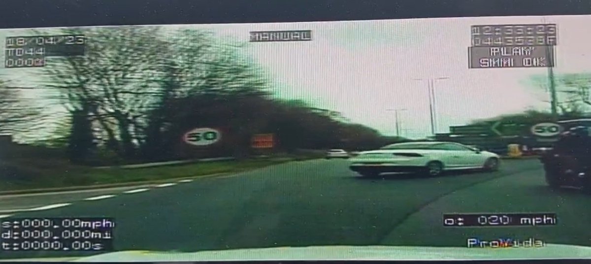 KentPoliceRoads's tweet photo. TD44 from #RPU1 in @KentPoliceDover when the driver of the white car failed to yield for a on the Whitfield Roundabout. Driver stopped and issued TOR #2WheelOperation MM https://t.co/0yeruFMoYq