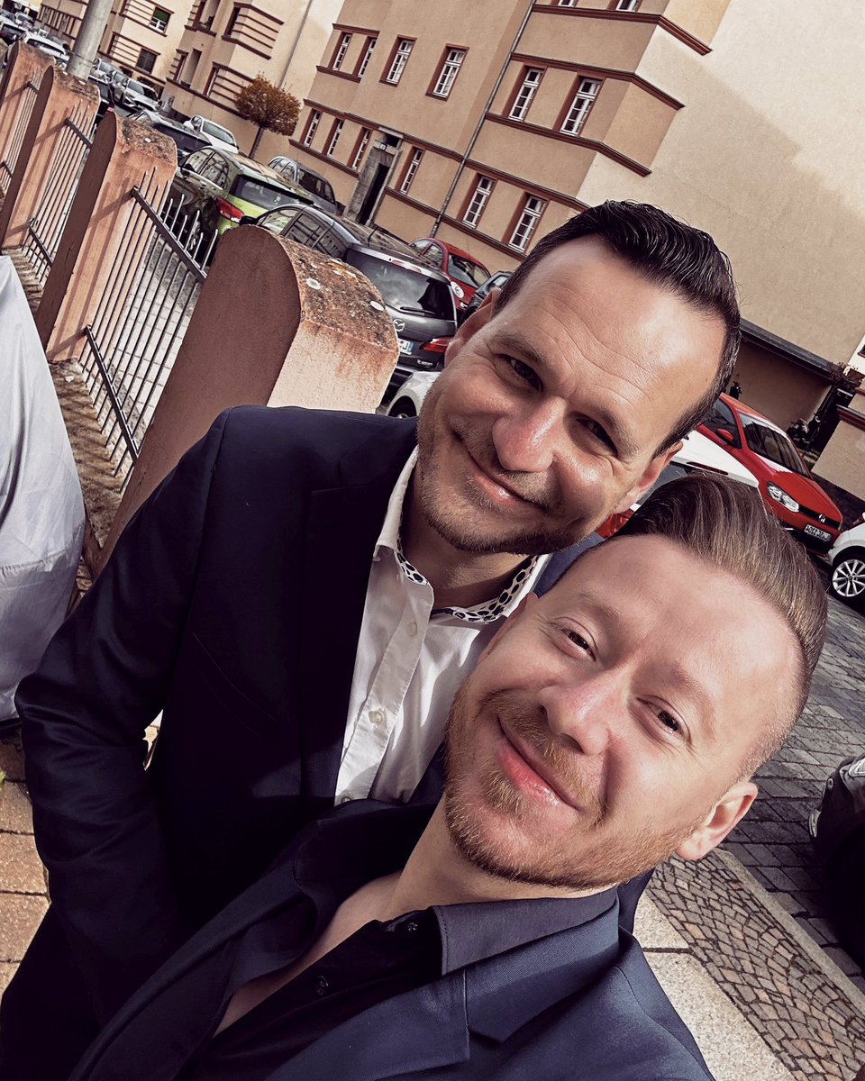 198417_andy's tweet photo. #germangaycouple 🌈👨🏻‍🤝‍👨🏼 #twosmartguys 😎😎 https://t.co/Ki21ZVPHKi