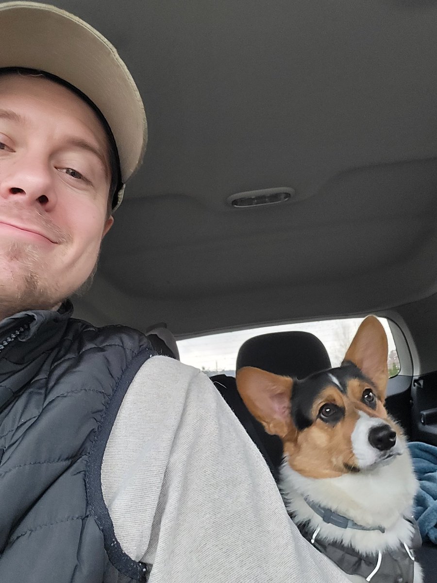 REXonPointTV's tweet photo. It's almost 9am est! You know what that means!

It's almost time for some @vigorthegame with @ModVlogTV 

We running solos first then Mod will be joining us. I can't wait to see yall. 

#corgiboy clearly not a picture of me and Mod. Lol https://t.co/JtoKNQXKAW
