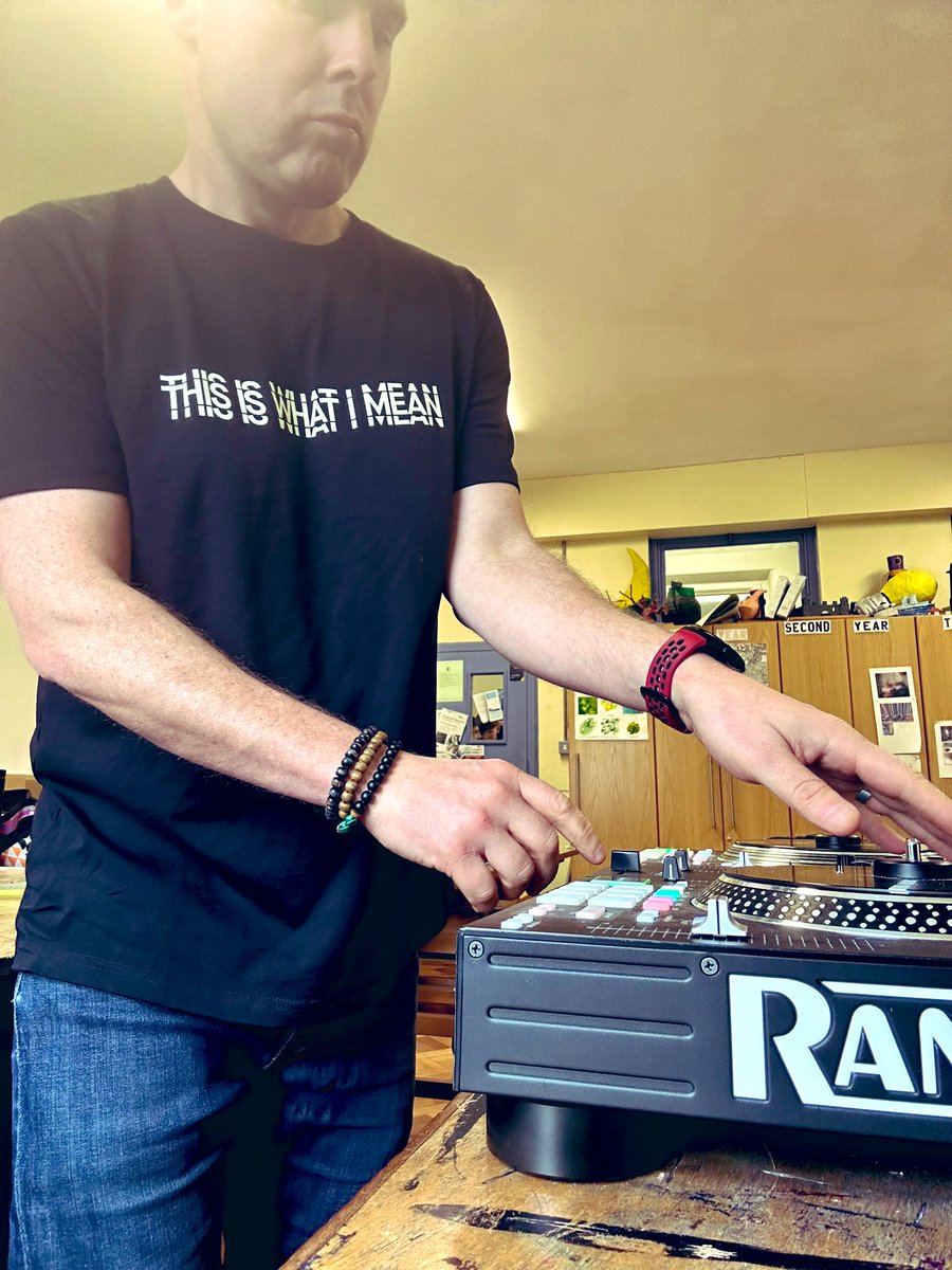 StevieGrainger's tweet photo. Another great morning in @Chriost_Ri with @SampleStudios @RaneDJ @Serato @itsthenewschool 🎤🎹🎧 https://t.co/cr3CNPm10K