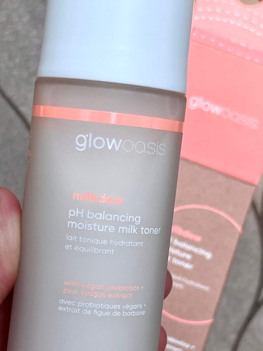 Glowoasis Milkdew Ph Balancing Moisture Milk Toner