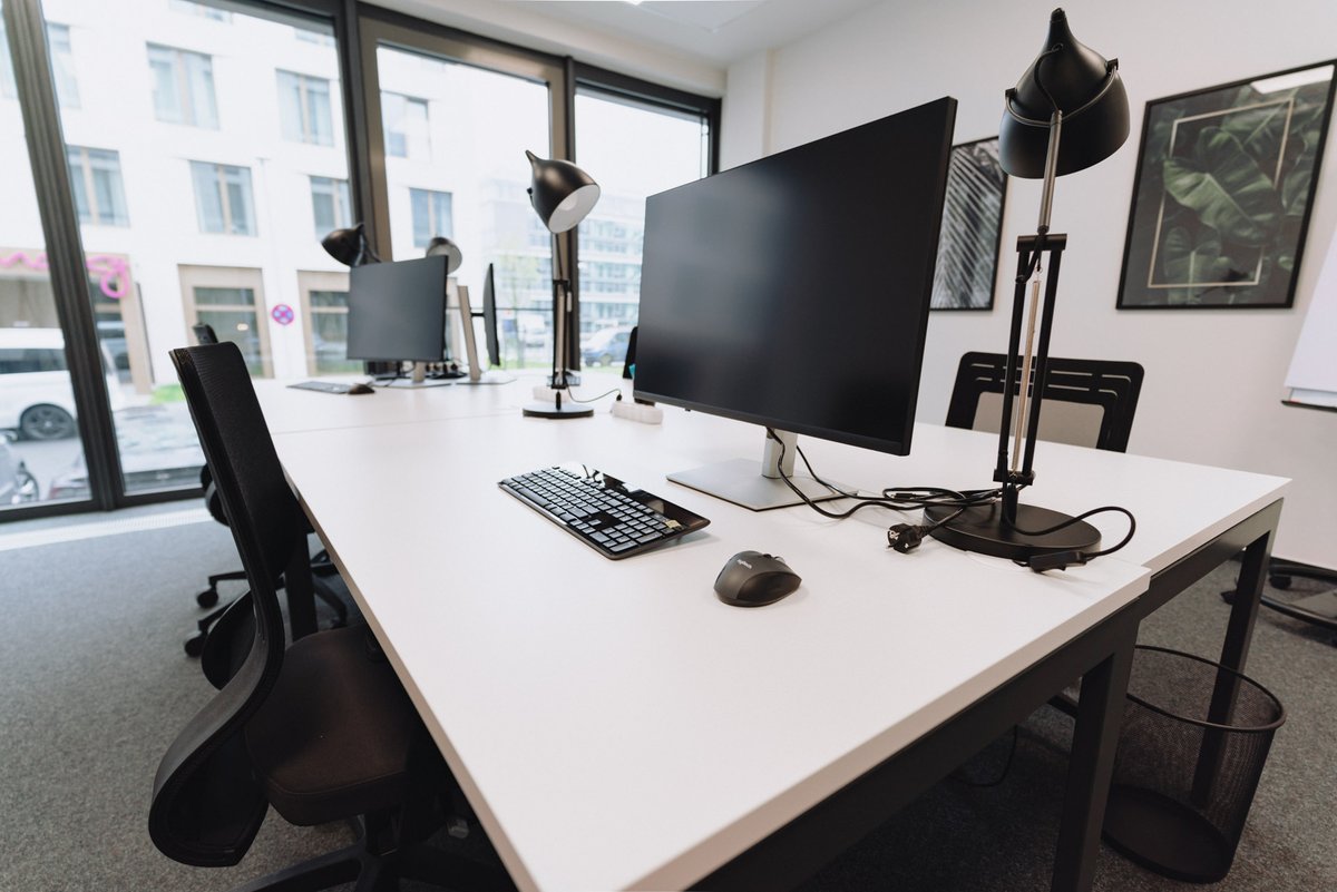 Wieso dein nächstes Büro ein SleevesUp! Office sein sollte? 🤔Besuche unseren Space Darmstadt Hbf am Kavalleriesand!

#flexoffice #coworking #coworkingspace #coworkers #community #sleevesup #coworkingdarmstadt #darmstadt #newwork #arbeiten #futureofwork #büro