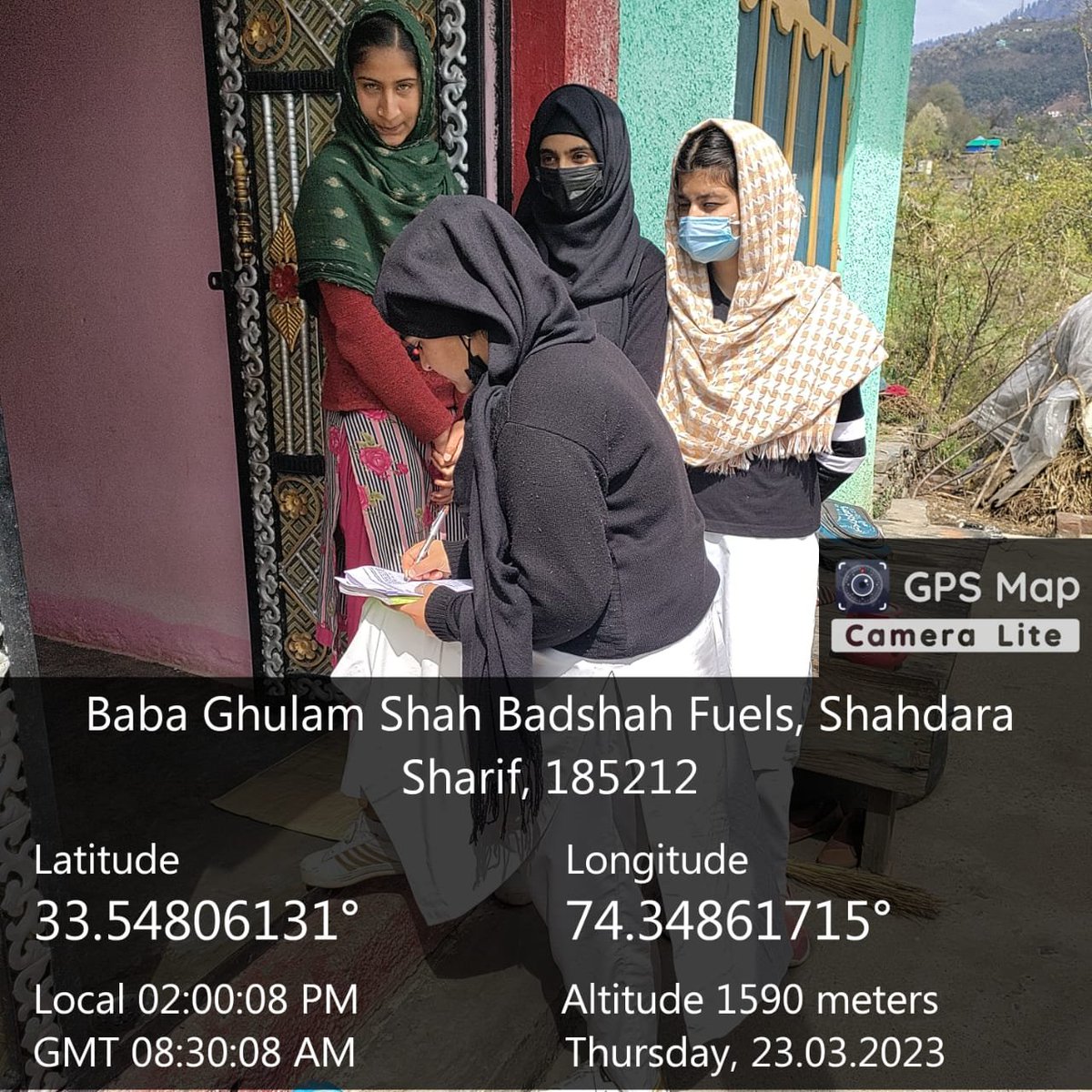 NssGdctmd's tweet photo. NSS unit GDC Thannamandi, J&amp;K carrying out the survey on "Youth Neither in Formal Education Nor in Regular Employment" at the adopted village Shahdara-A.

@NssrdD  @_NSSIndia  @OfficeOfLGJandK @YASMinistry @ianuragthakur @NisithPramanik https://t.co/6J8BwTa5XB