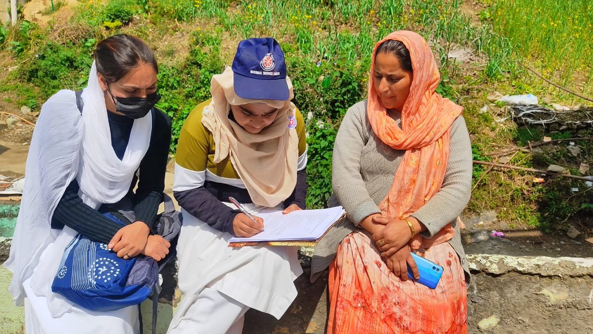 NssGdctmd's tweet photo. NSS unit GDC Thannamandi, J&amp;K carrying out the survey on "Youth Neither in Formal Education Nor in Regular Employment" at the adopted village Shahdara-A.

@NssrdD  @_NSSIndia  @OfficeOfLGJandK @YASMinistry @ianuragthakur @NisithPramanik https://t.co/6J8BwTa5XB