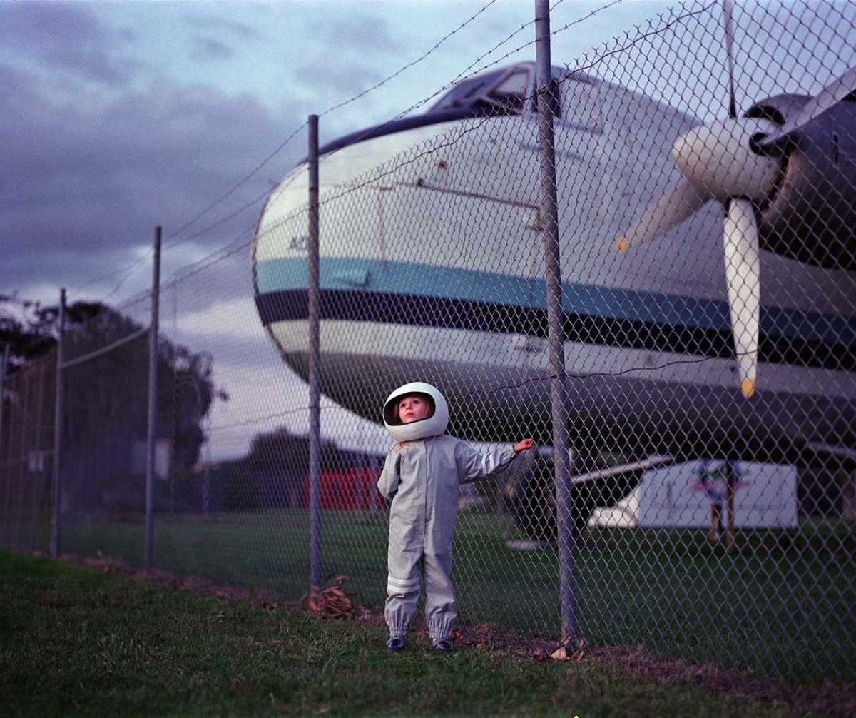 MagazineBlind's tweet photo. “The Rocketgirl Chronicles”, by Andrew Rovenko, @Rovenko is a heartwarming personal project that follows the adventures of one little astronaut. 

➡️ https://t.co/60igN8LHOx https://t.co/ZMrvvcbXNh