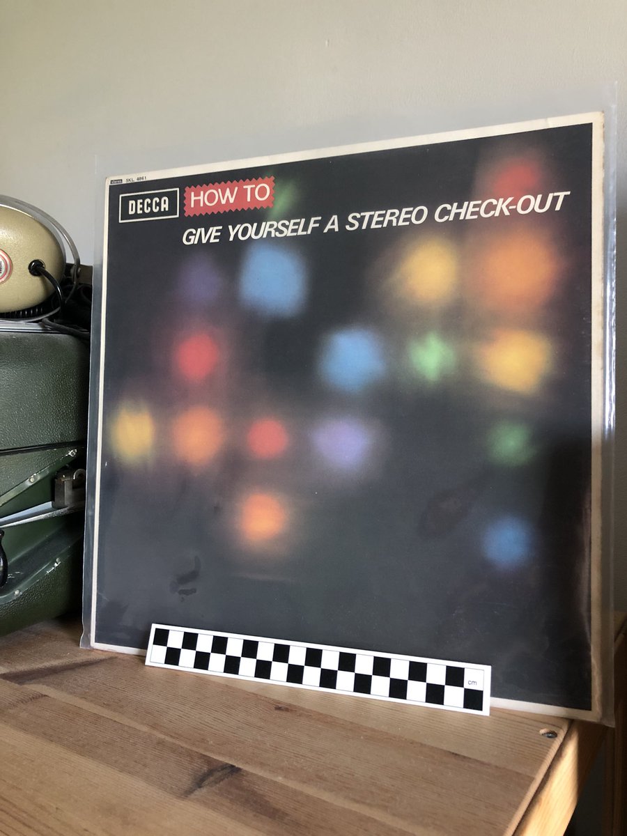 museumsound's tweet photo. Our #ObjectOfTheWeek is also a #NewAcquisition: How To Give Yourself A Stereo Check-Out by Decca Records (1967). (1/2)
#lprecords #stereo #wowandflutter #channelphasing #soundcoloration #decca #deccarecords #testrecord #cultureofsound #soundbeyondmusic #museumofportablesound https://t.co/rDWuwJFQf4