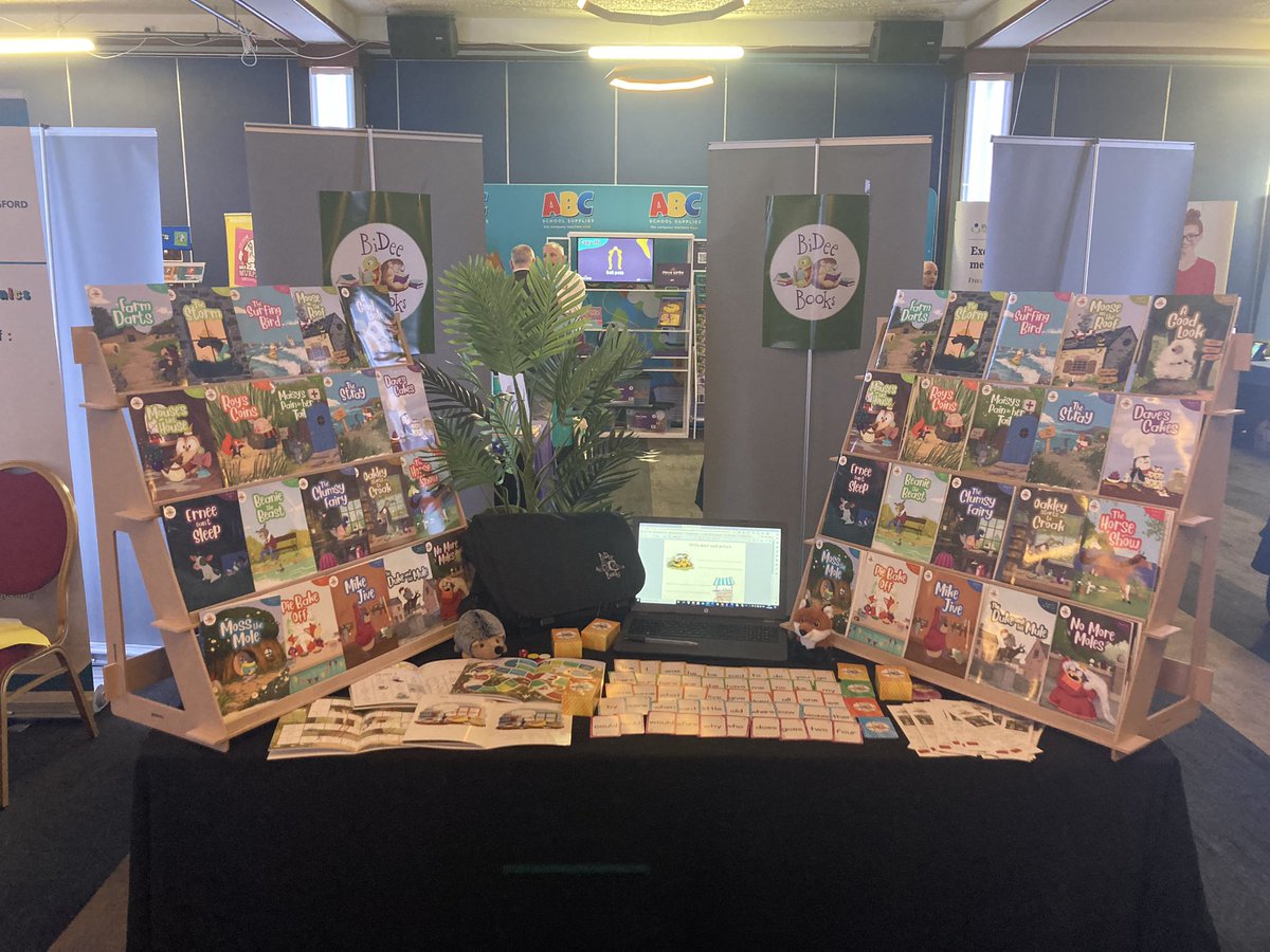 BideeBooks's tweet photo. Day 2 at INTO Congress in Killarney
underway.
Make sure to drop over to our stand. We would be delighted to meet with you and share some information about our decodable series or readers aimed at Senior Infant/First Class.
#into_news #INTOCongress23 #edchatie #pdstliteracy https://t.co/JhUbS7nknu