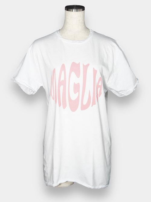 verite2015's tweet photo. イタリア発のユニセックスブランド『MAGLIA(マリア)』を新しく取り扱い開始しました✨

Tシャツはステッチやボディをわざとネジらせ、洗濯後には自然なUSED感が出るように計算されています👀

【Online Shop】
https://t.co/lx8t3T1k3o https://t.co/nLDDGZxEvG