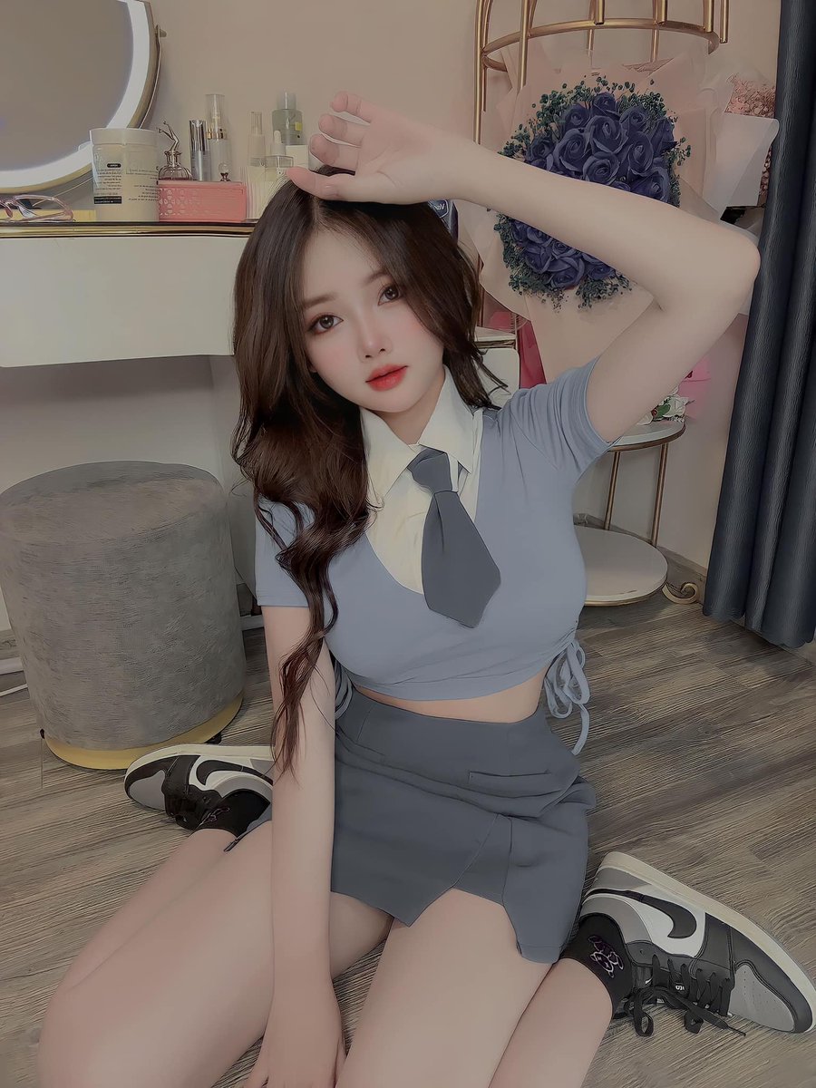 sedgerd1's tweet photo. 💖Một mình ở nhà rất cô đơn ,muốn tìm một anh zai để hẹn hò zalo：983203190 https://t.co/Xy5SJalBe5