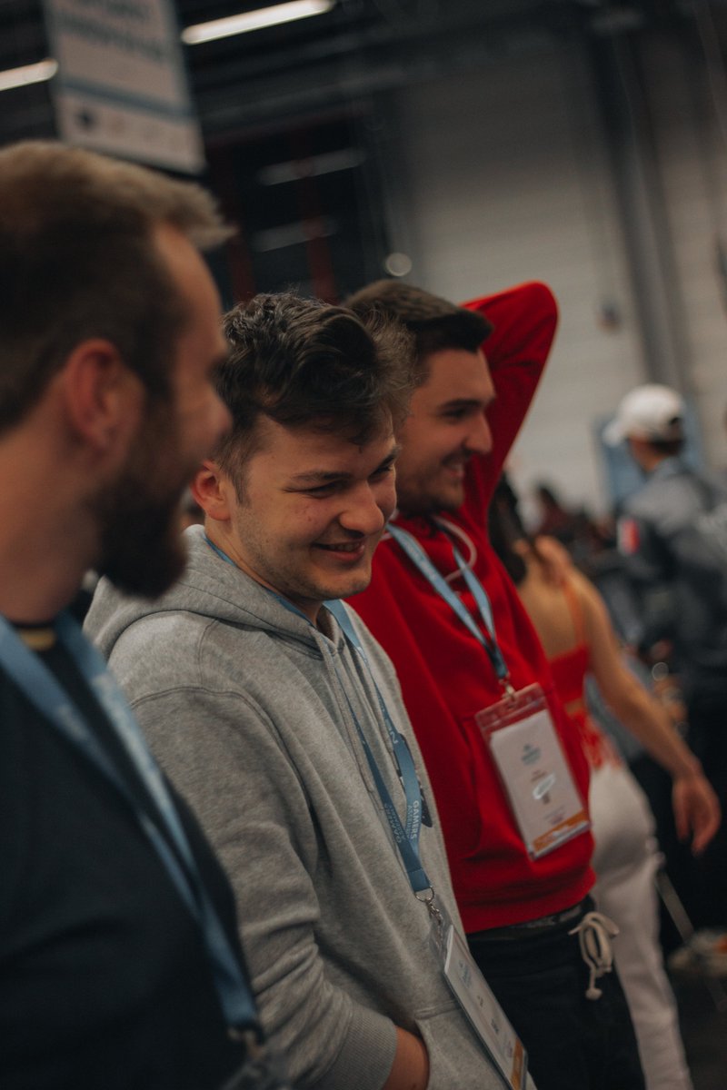 eustachethomas's tweet photo. 📸 Voici mes photos de la GA2023. 

Principalement du TFT et RL , mais sinon un peu de tout.

➡ Toutes les photos dispo ici : https://t.co/zcsOrU24e8

💙 LIKE &amp; RT 🔄 https://t.co/DjxByiVh9f