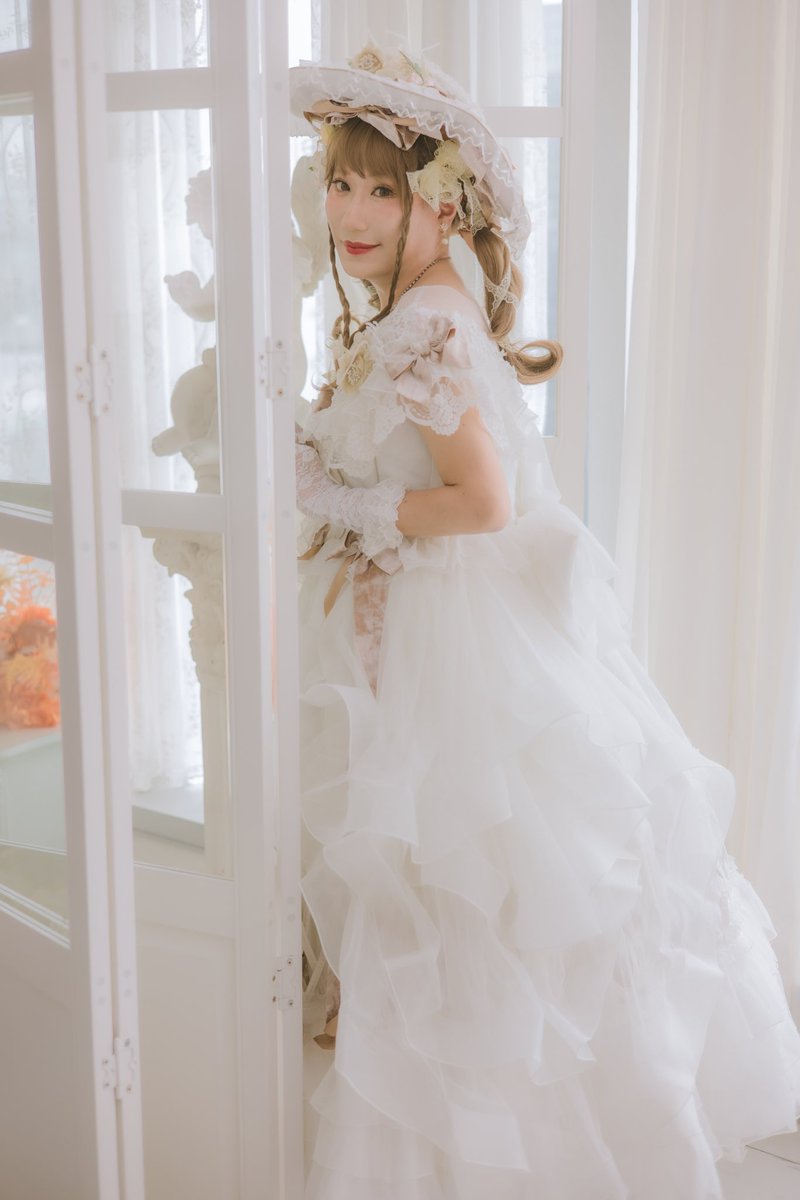 rei_minam's tweet photo. Elpress L 21花嫁莎莉花園

Starring : Minami 
Hairdo &amp; Make Up :@makeadifferentyou2
Studio : @sunlightareastudio
Photography &amp; Retouch :@erianthefotography https://t.co/e7pSr8IM3Y
