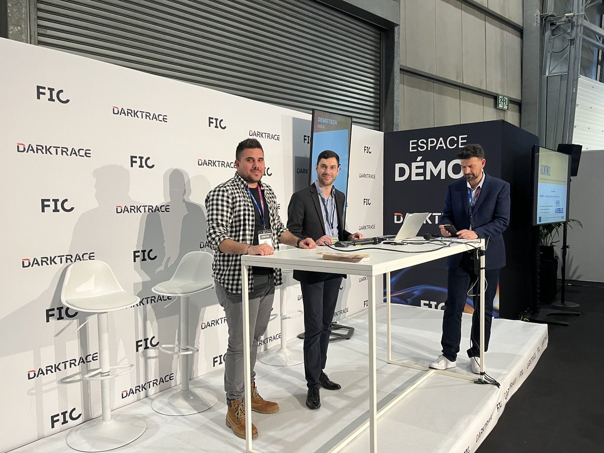 AegisITResearch's tweet photo. AEGIS at The International #Cybersecurity Forum – FIC 2023: A great time presenting SENTINEL platform in the booth of AIRBUS partner by AEGIS Software Engineer Manos Karampinakis.
@SentinelH2020 #FIC2023 #AEGIS https://t.co/pi1LdWGvnN