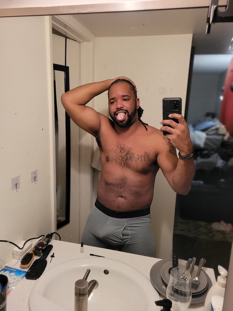 Salim2010's tweet photo. Who up in tempe nd tryna have some fun https://t.co/VVxXAjvsVU