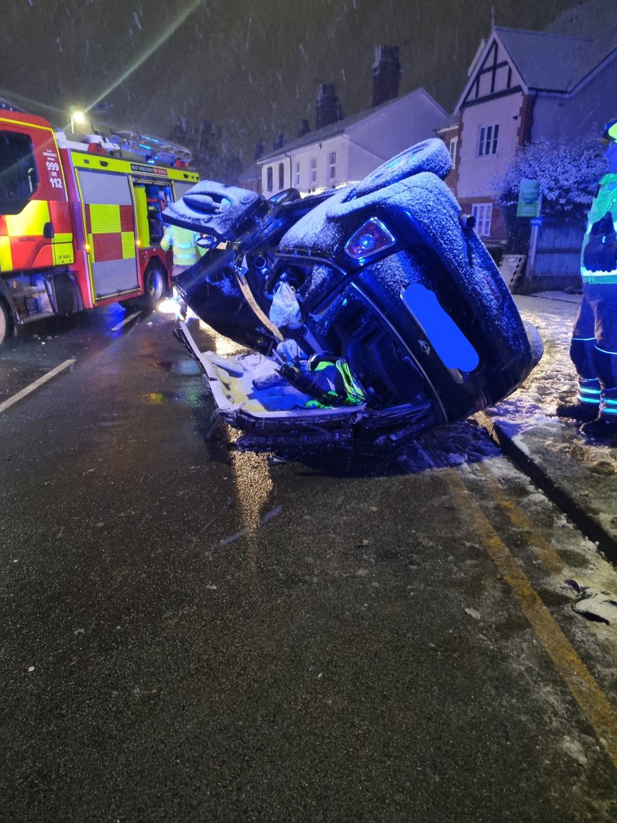 ChelmsleyWMP's tweet photo. Below is a Road traffic collision whereby the driver was suspected of drink driving. These are the ramifications of drinking and driving, please, don't risk it. #Fatalfouroffence https://t.co/c2Kl2oW16J