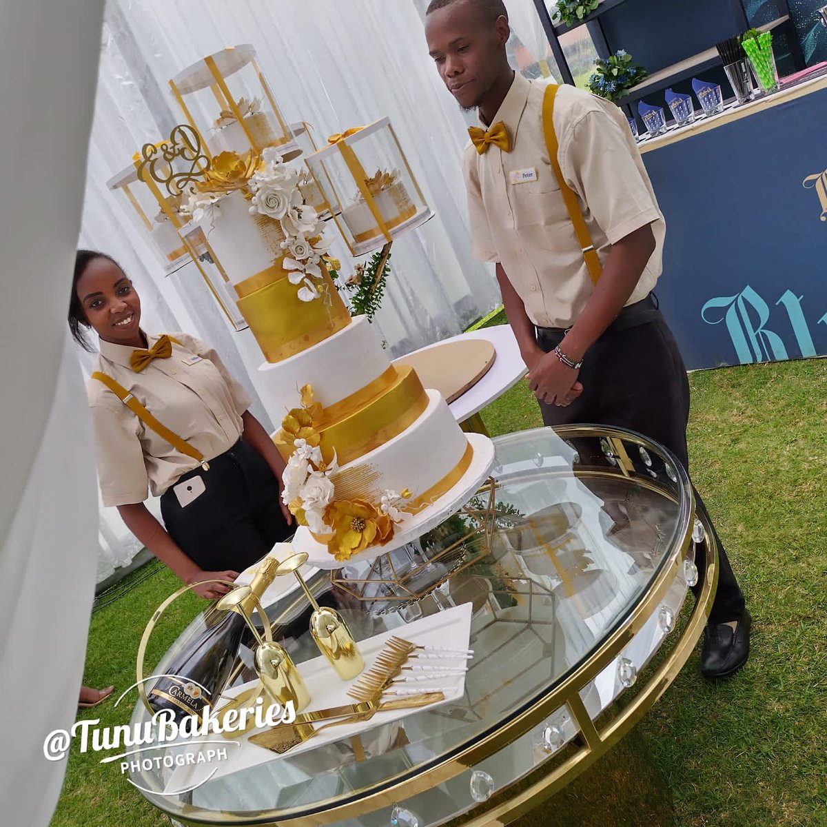 NimoHelenMusic's tweet photo. Congratulations @AkotheeKenya and @misteromosh. It was a pleasure serving you from @TunuBakeries https://t.co/k69m2SXnN8