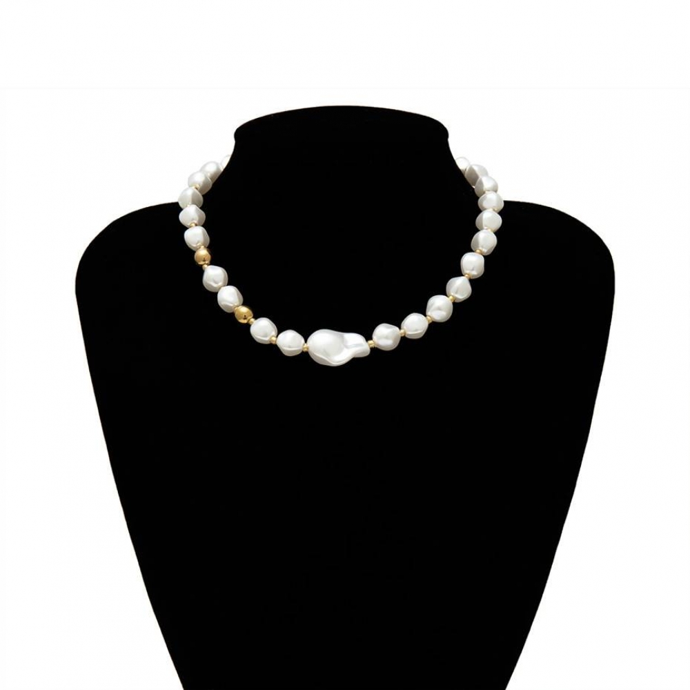 Pearl Charm Choker (+Variations) 
Get it here: bit.ly/3dKejCO
(Much More at zenshy.com)
 #fashionweek #fashionable