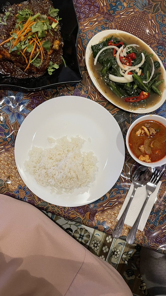Faaaaathhhhh's tweet photo. Berbuka Puasa @ DXN Cyberville. Wajib try. 2pax RM99.00. Kenyang sampai pengsan🤰🏻@Twt_Cyberjaya
#DXNRamadanBuffet
#DXNBuffet
#BuffetCyberjaya
#RamadanBuffet
#SeafoodCyberjaya
#RamadanSeafood https://t.co/i8hM7fKLcI