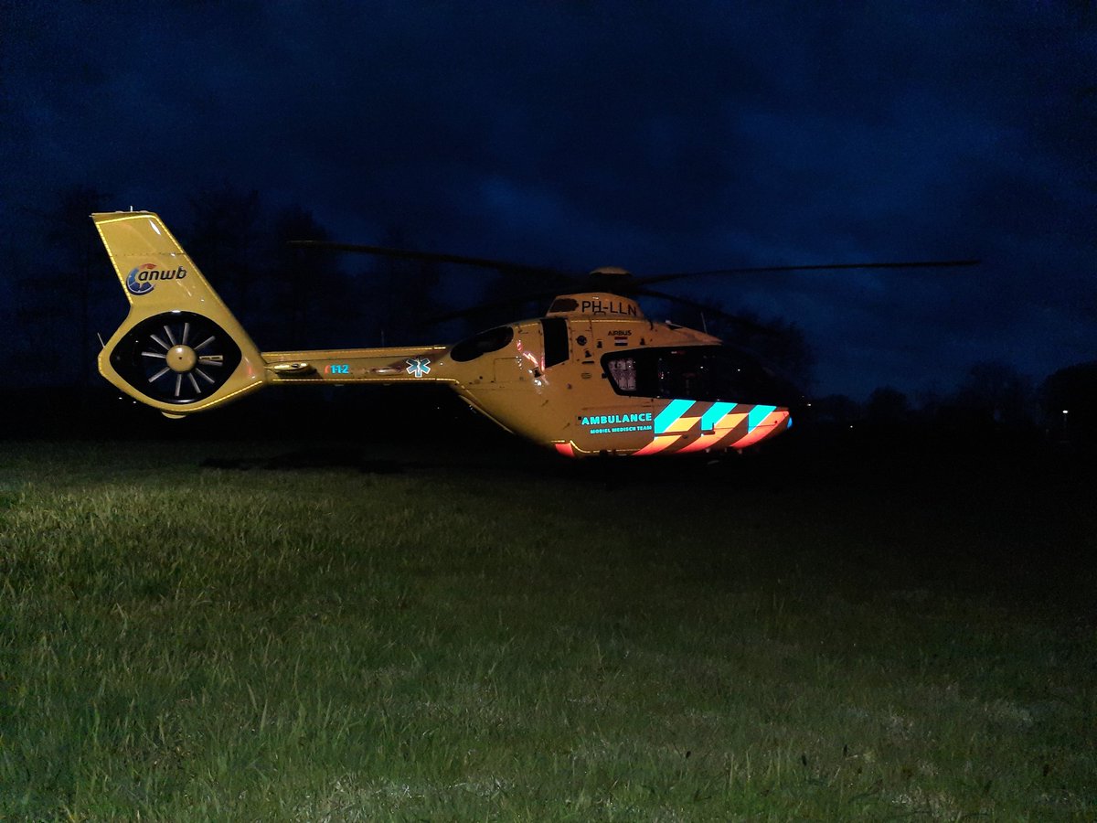 NWolterink's tweet image. Vervolg van de inzet van de #Lifeliner3 in #Woudenberg  Reanimatie