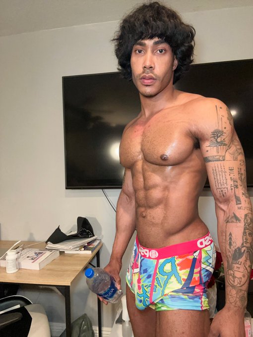 How cun I be homophobic? Bitch I&rsquo;m geh😜! https://t.co/vlToDzCTXy