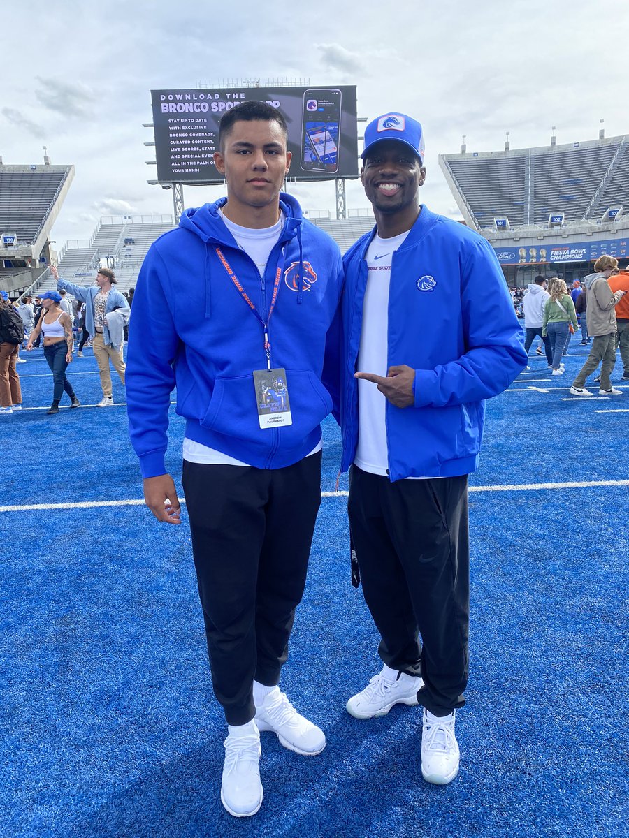 AndrewMaushardt's tweet photo. Had a great time at Boise State on Friday and Saturday. Big thanks to the coaching staff for having me. @AABroncoHC @BushHamdan @D_Co0p @kyleyoung_BSU @BroncoSportsFB @CoachDanny10 https://t.co/QOKiuJzWeM
