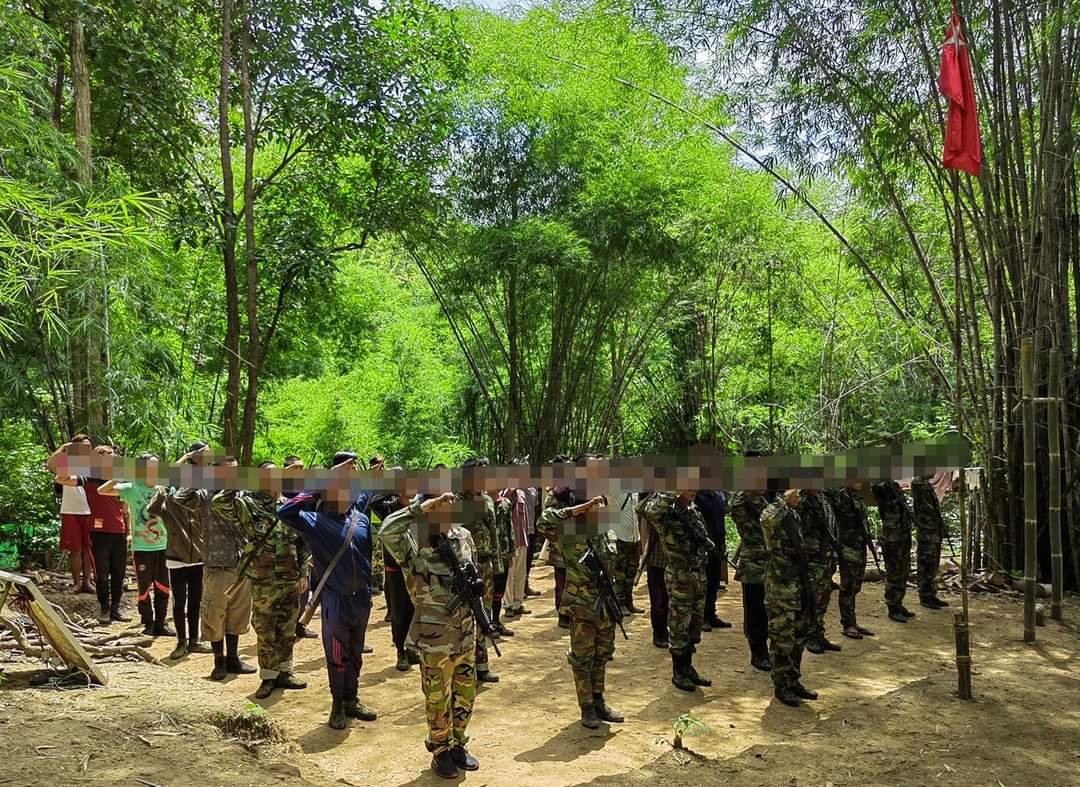 People’s Defense Force fighters attacked a police outpost in Mindon Township, Magwe Region on Monday, killing two police and wounding four others, according to local resistance group Eagle Force. (Photo: Eagle Force) #WhatsHappeningInMyanmar