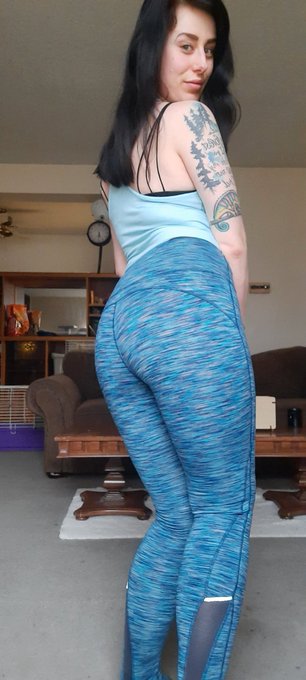 fit check ✅️  went out for #drinks tonight wit my girls 😚  whatta week ahead 😵&zwj;💫  . . . &bull; blue &bull; outfit<a href="/tag/drinks"class="tags">#drinks</a>
