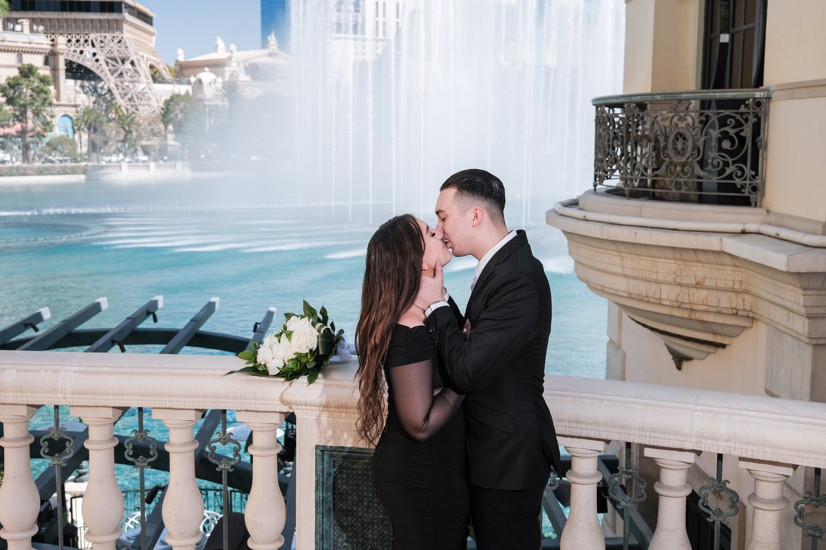 Nina__mari's tweet photo. So we got engaged https://t.co/Cg95EsEUgC