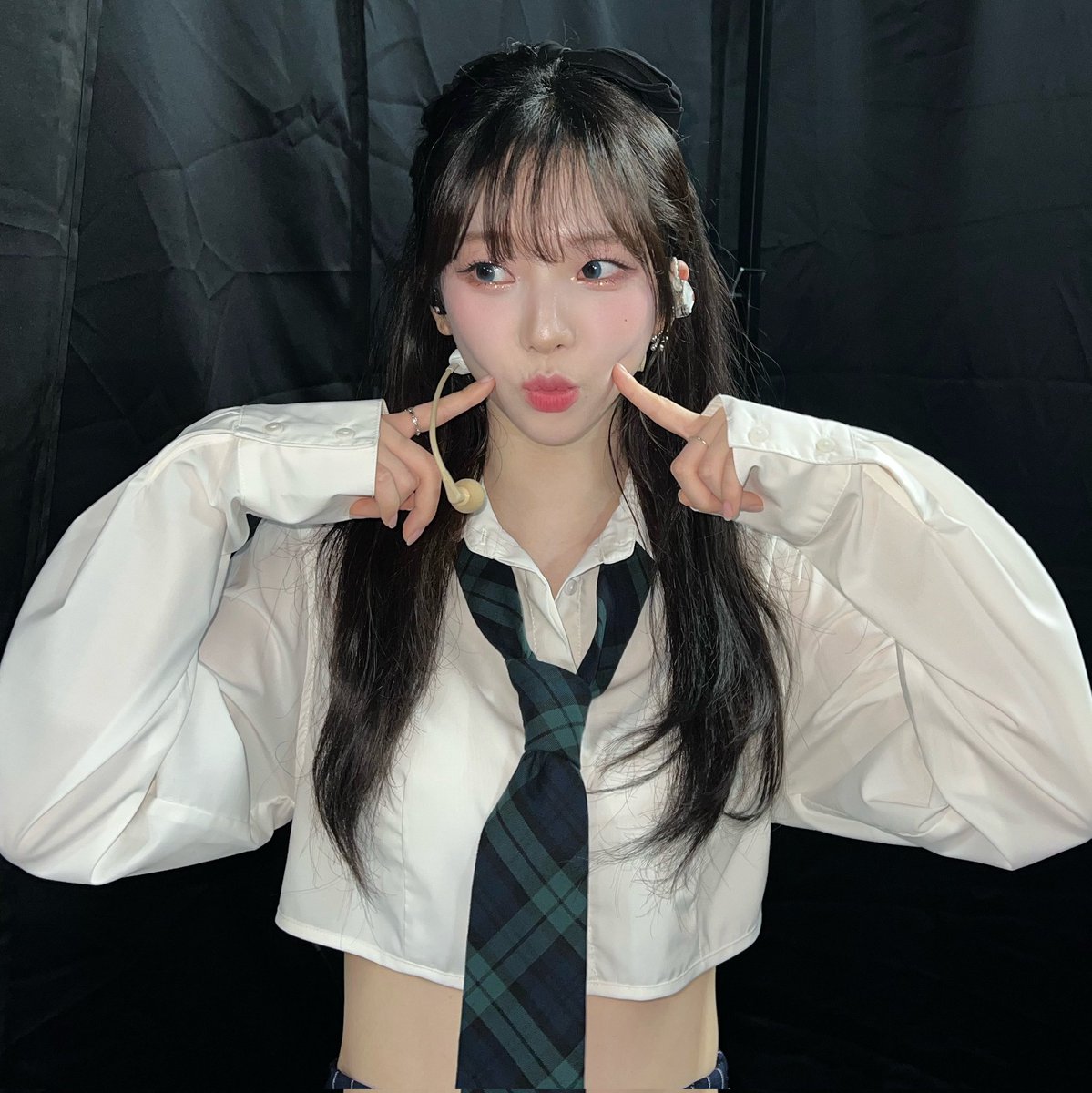 philconcerts's tweet photo. HAPPY BLOOMING KARINA DAY 🎉 Happiest Birthday to aespa's KARINA!

Are you ready to give your best cheers and greeting to Karina later at The Big Dome? aespa will debut on the Philippine concert stage today in #KversePH!

#지민아_마이의_푸른봄은_너야
#Welcome_to_MyKarina https://t.co/O1yHJsAkFQ