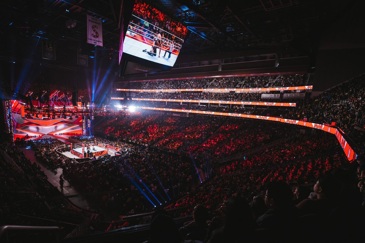 Climate Pledge Arena on Twitter "Scenes from our firstever WWERaw 🔥